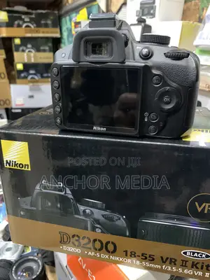 Uk Used Nikon D3200 With 18-55mm Lens + Accessories