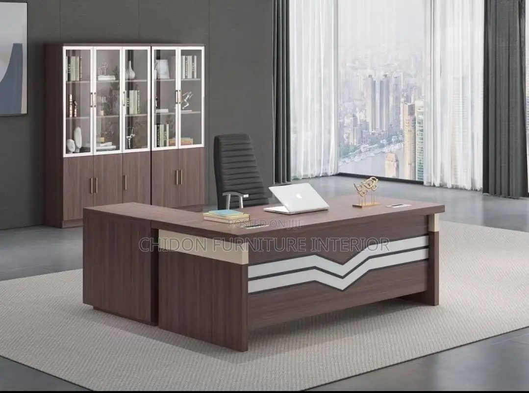 Luxurious Office Table
