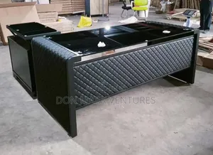 Executive Glass Table 1.6miter
