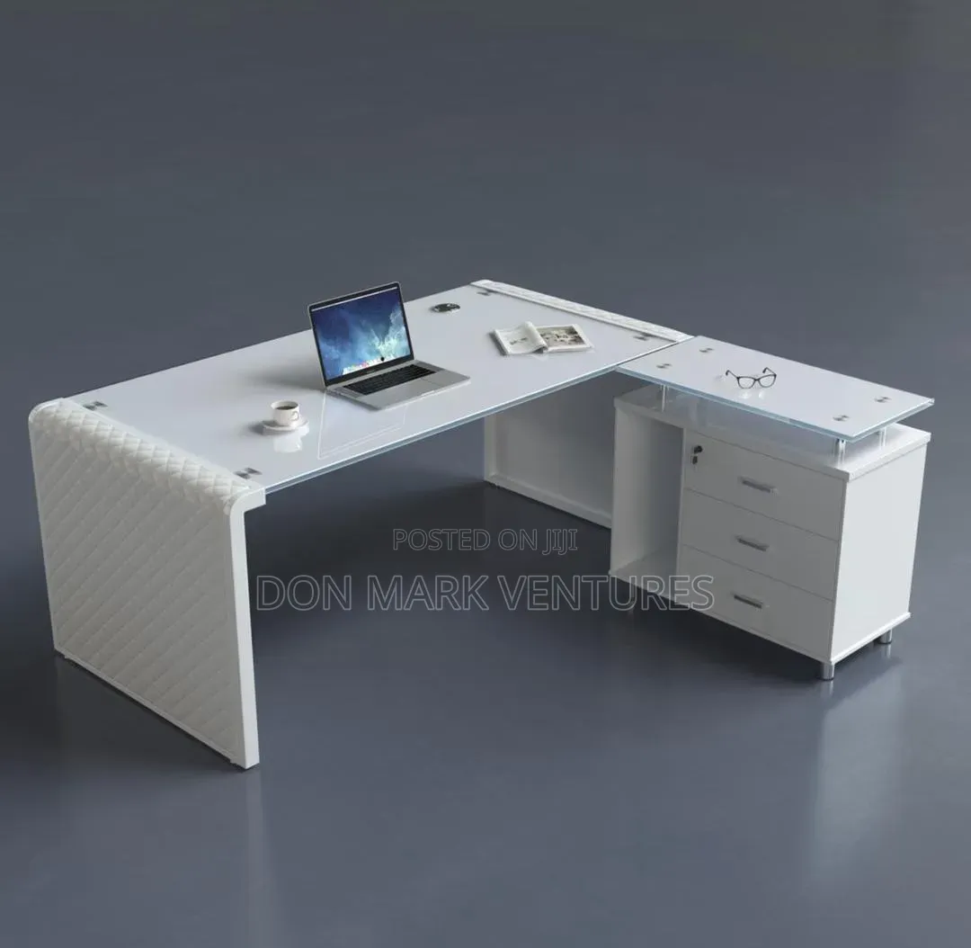 Executive Glass Table 1.6miter