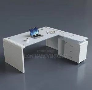 Executive Glass Table 1.6miter
