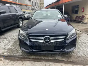 Mercedes-Benz C300 2015 Blue