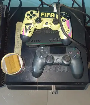 Play Station 4