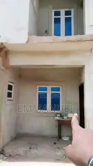 4bdrm Duplex in Enugu for sale