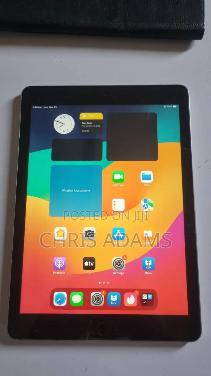 Apple iPad Wi-Fi 32 GB Gray