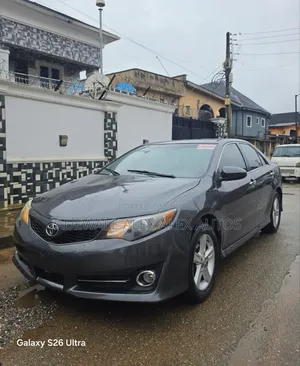 Toyota Camry 2013 Gray