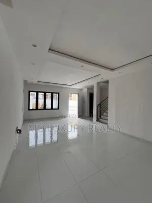 4bdrm Townhouse / Terrace in Parkview Estate for rent