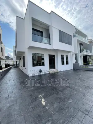 5bdrm Duplex in Lekki County for sale