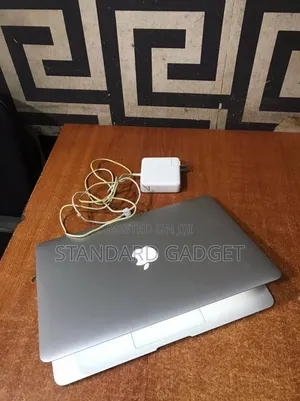 Laptop Apple MacBook 2013 4GB Intel Core i5 SSD 128GB
