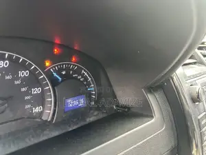 Toyota Camry LE 4dr Sedan (2.5L 4cyl 6A) 2014 Gray