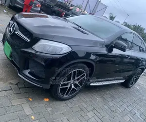 Mercedes-Benz GLE-Class 2016 Black