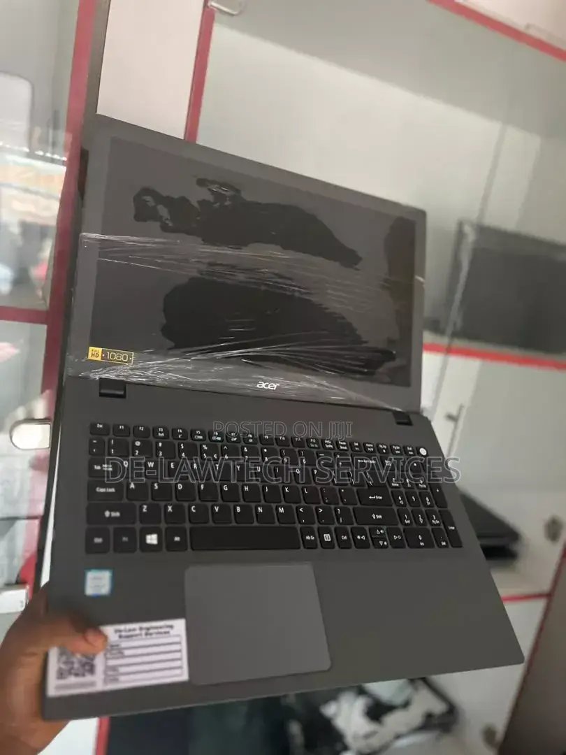 Laptop Acer Aspire E5-574 8GB Intel Core i5 SSHD+SSD 128GB