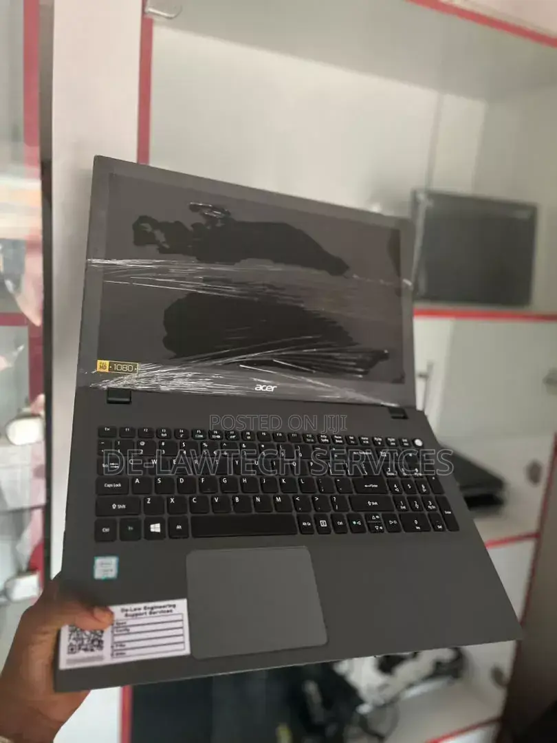 Laptop Acer Aspire E5-574 8GB Intel Core i5 SSHD+SSD 128GB