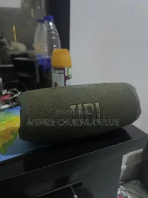 JBL Charge 5
