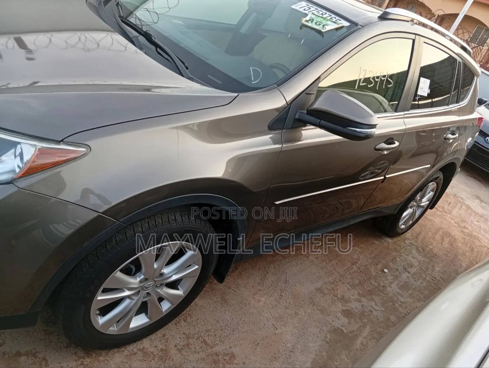 Toyota RAV4 2016 Brown
