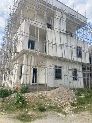 5bdrm House in Dakibiyu for sale