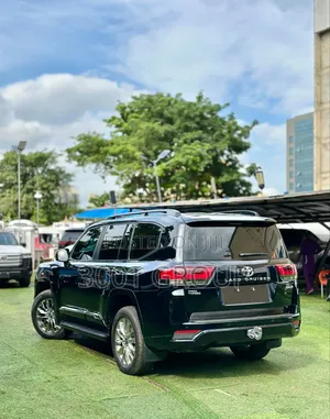 New Toyota Land Cruiser 2025 Black