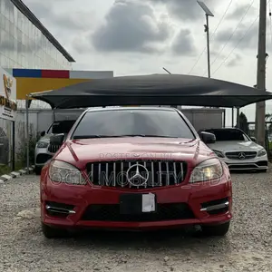Mercedes-Benz C300 2010 Red