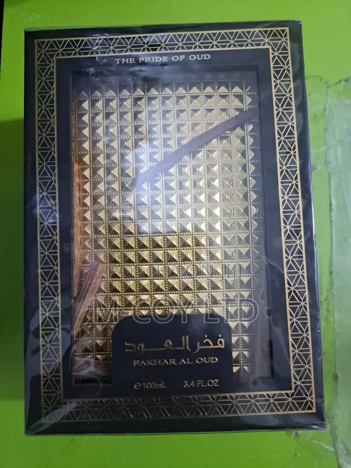 Fakhar Al Oud Perfume