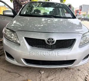 Toyota Corolla 2009 Silver