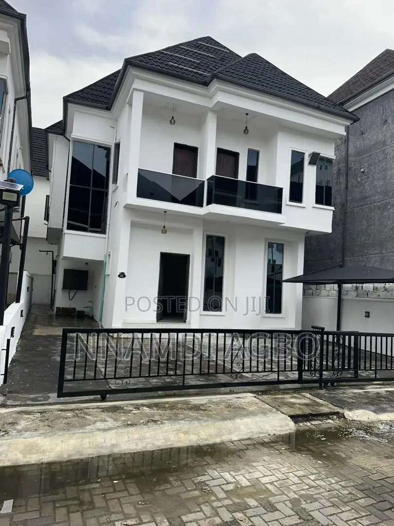 4bdrm Duplex in Chevron for rent