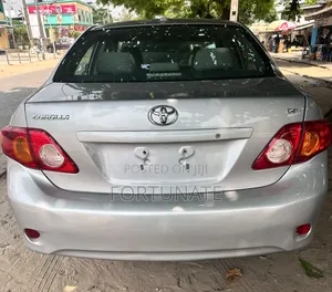 Toyota Corolla 2009 Silver