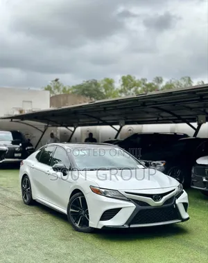Toyota Camry 2019 White