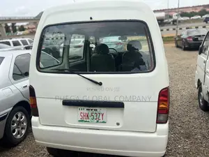 Suzuki Every 2001 White
