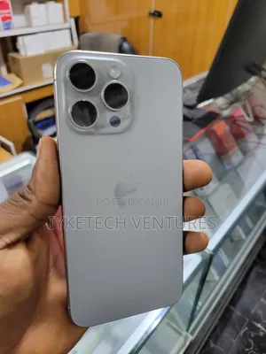 Apple iPhone 15 Pro Max 256 GB
