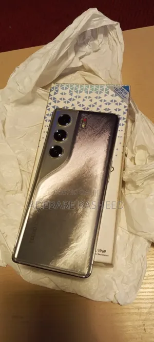 New Tecno Camon 40 Pro 5G 256 GB Silver