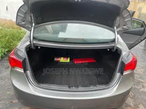 Hyundai Elantra 2012 Gray