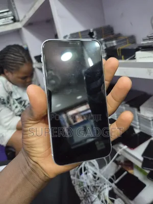 Apple iPhone XR 128 GB White