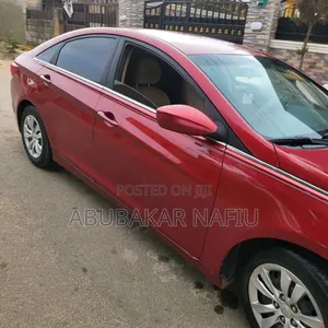 Hyundai Sonata 2012 Red