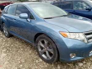 Toyota Venza 2011 Green