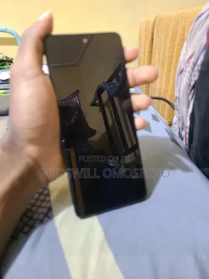 Tecno Camon 19 128 GB Blue
