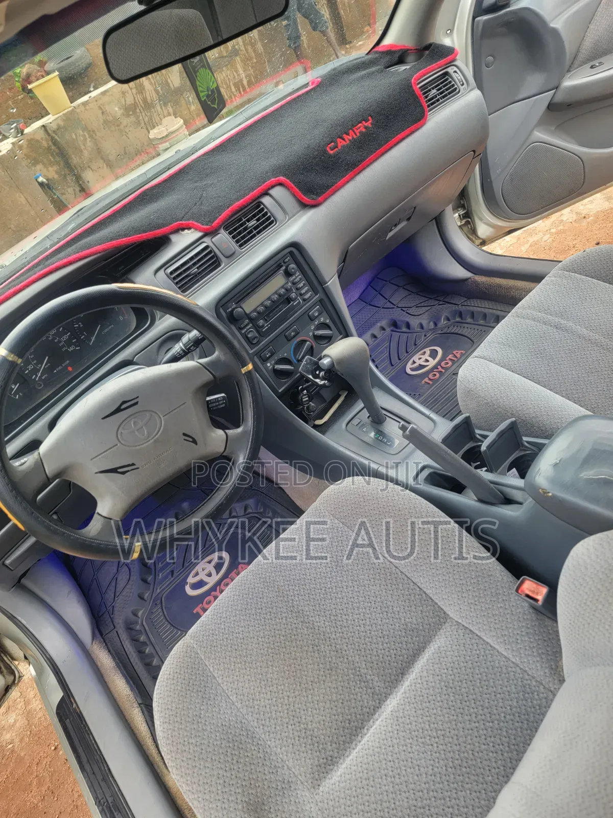 Toyota Camry 2002 Silver