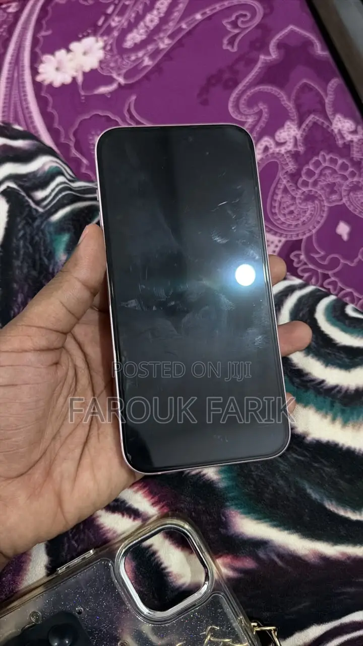 Apple iPhone 15 Plus 128 GB Pink