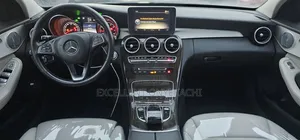 Mercedes-Benz C300 2016 Silver