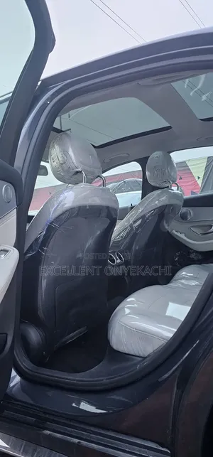 Mercedes-Benz C300 2016 Silver