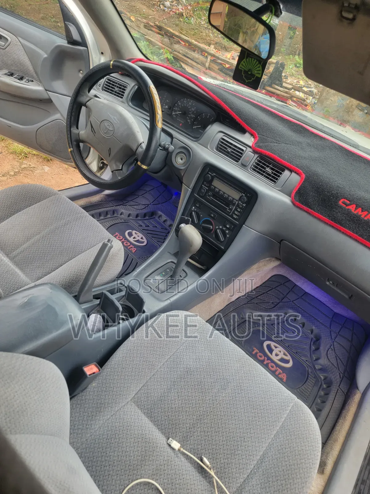 Toyota Camry 2002 Silver
