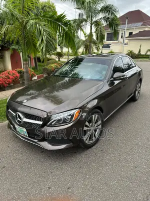 Mercedes-Benz C300 2015