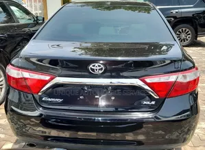 Toyota Camry XLE V6 4dr Sedan (3.6L 6cyl 6A) 2016 Matt Black