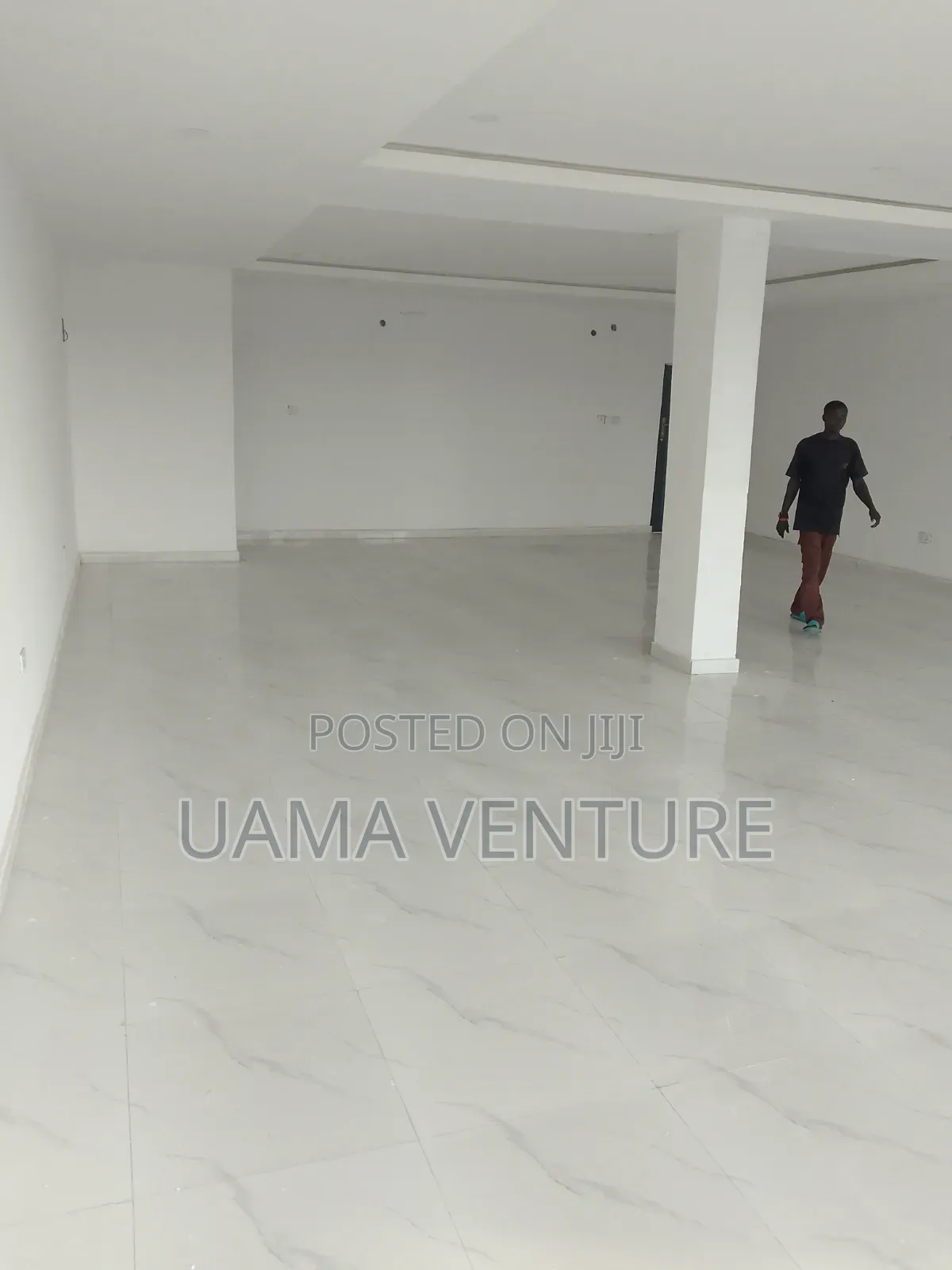 Big Shop/Space to Let