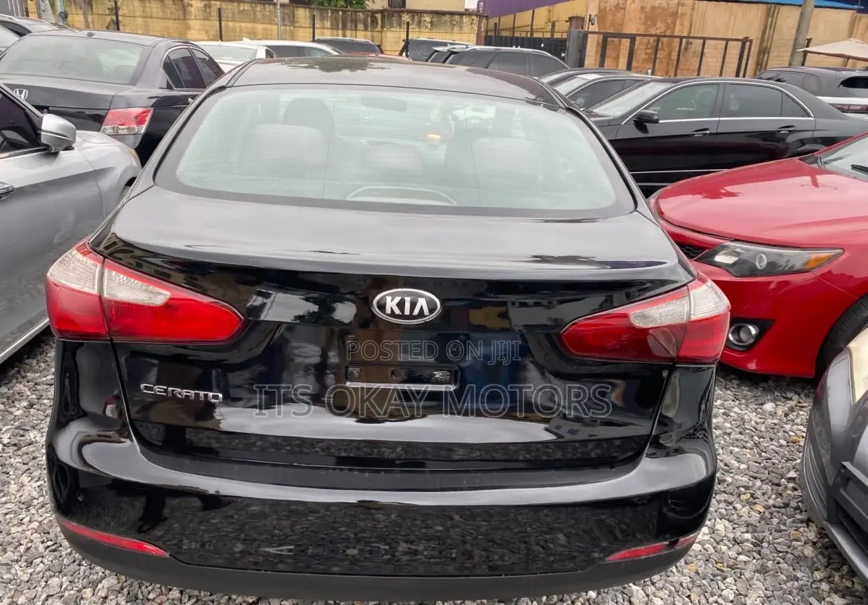 Kia Cerato 2015 Black