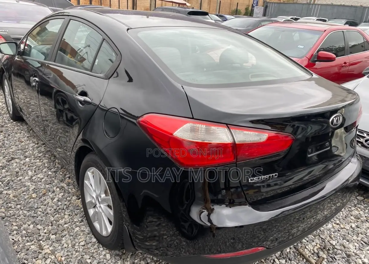 Kia Cerato 2015 Black