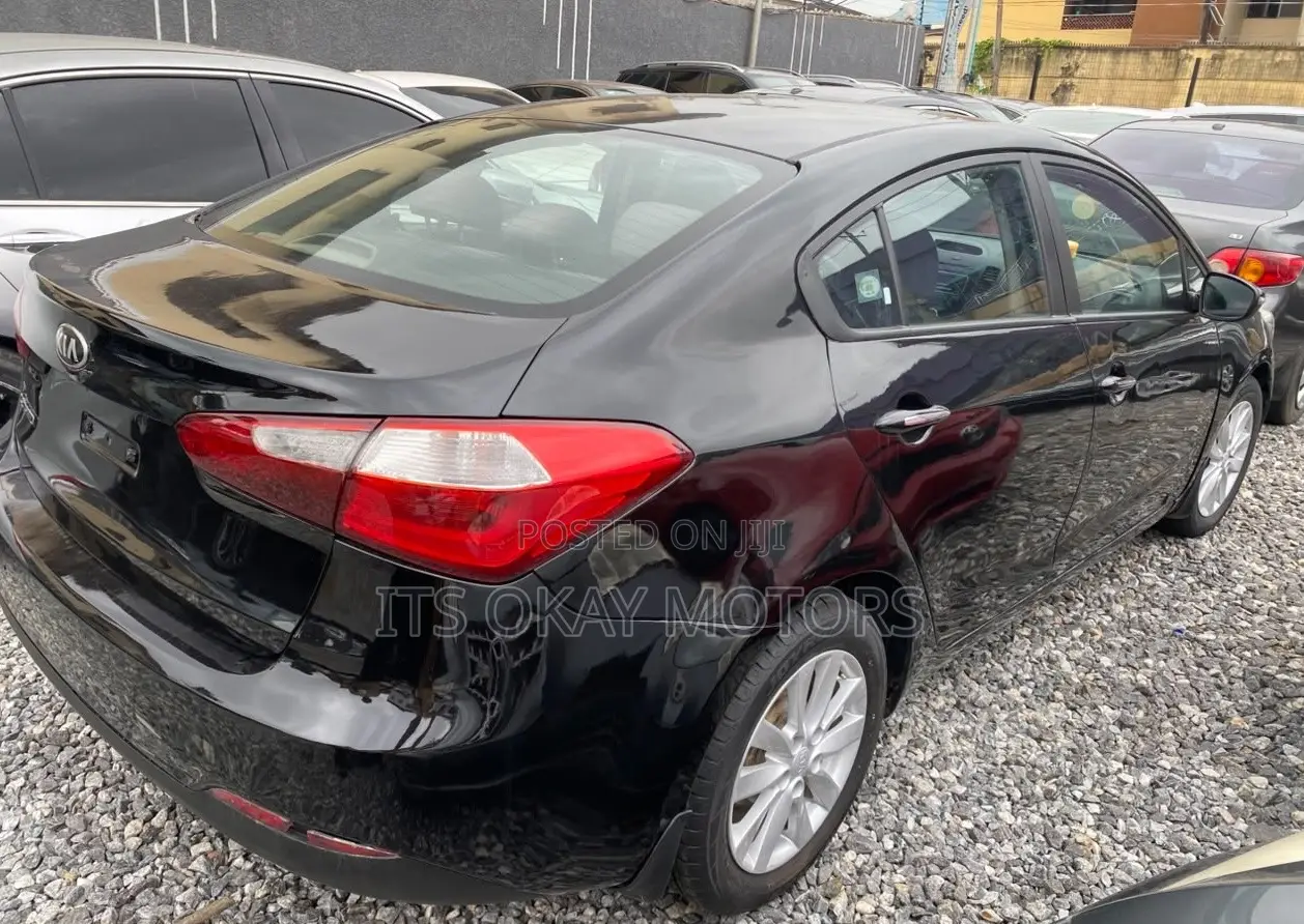 Kia Cerato 2015 Black