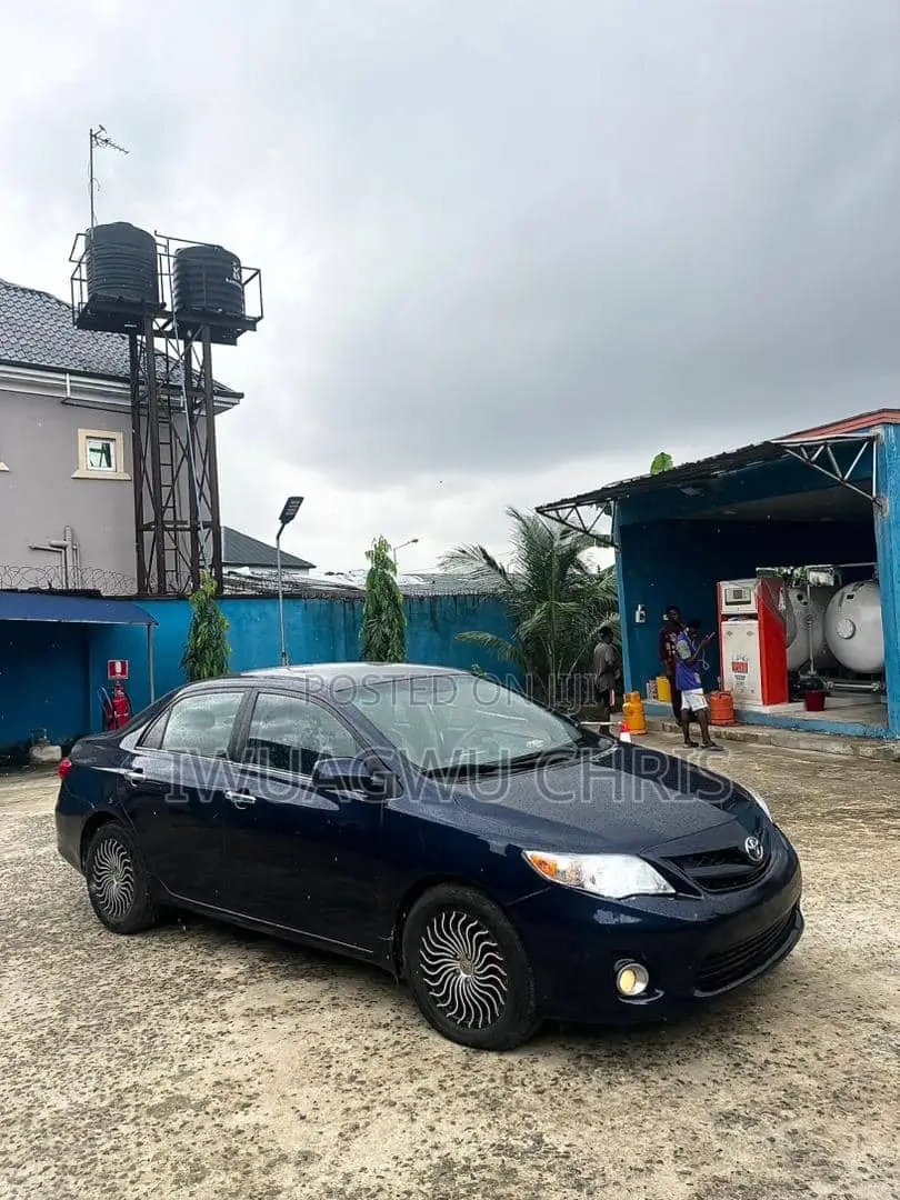 Toyota Corolla 2011 Blue