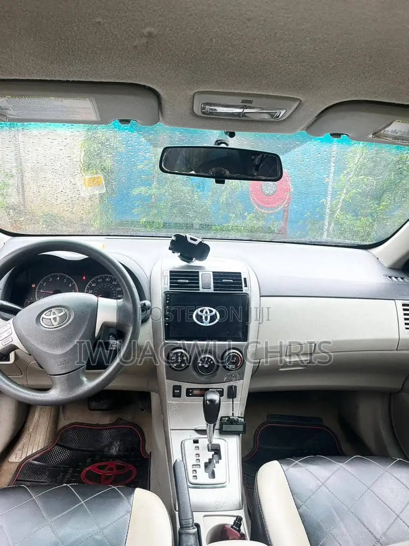 Toyota Corolla 2011 Blue