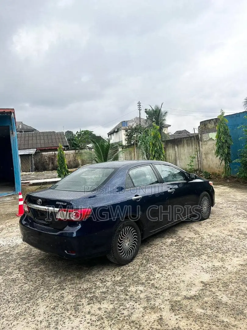 Toyota Corolla 2011 Blue