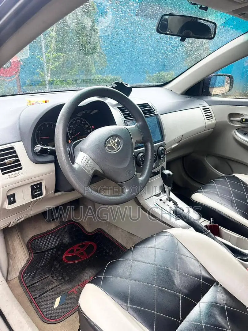 Toyota Corolla 2011 Blue